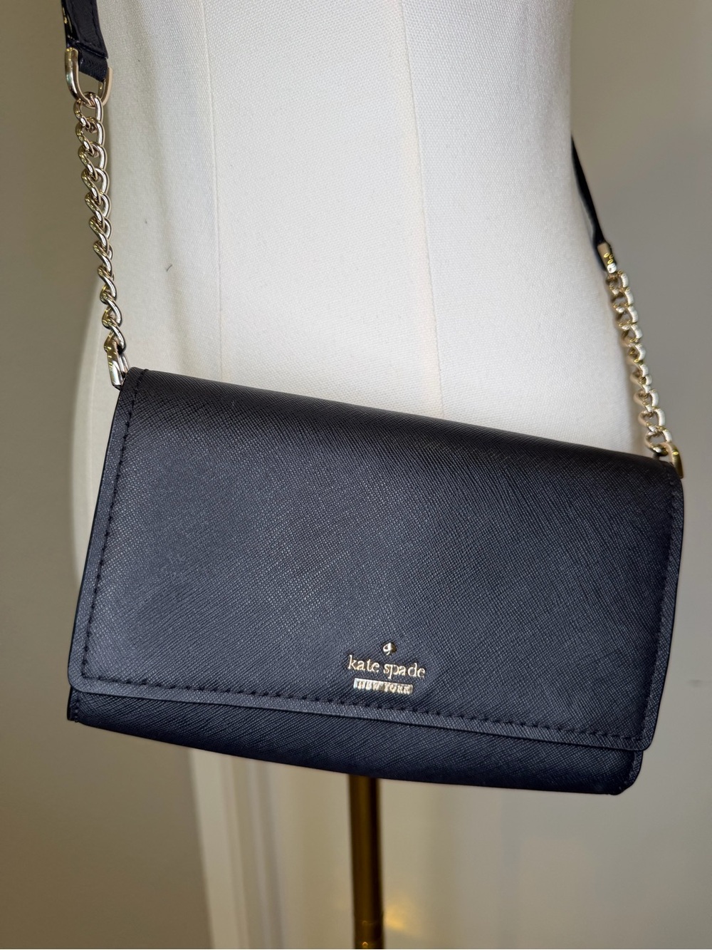 Kate Spade Cedar Street Black Saffiano Leather Wallet On Chain Crossbody
